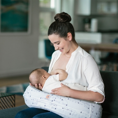 Подушка для кормления ребенка Ergobaby Nursing Pillow - Sheep